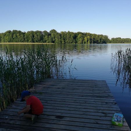 Domek Nad Jeziorem Koszajny Exteriér fotografie
